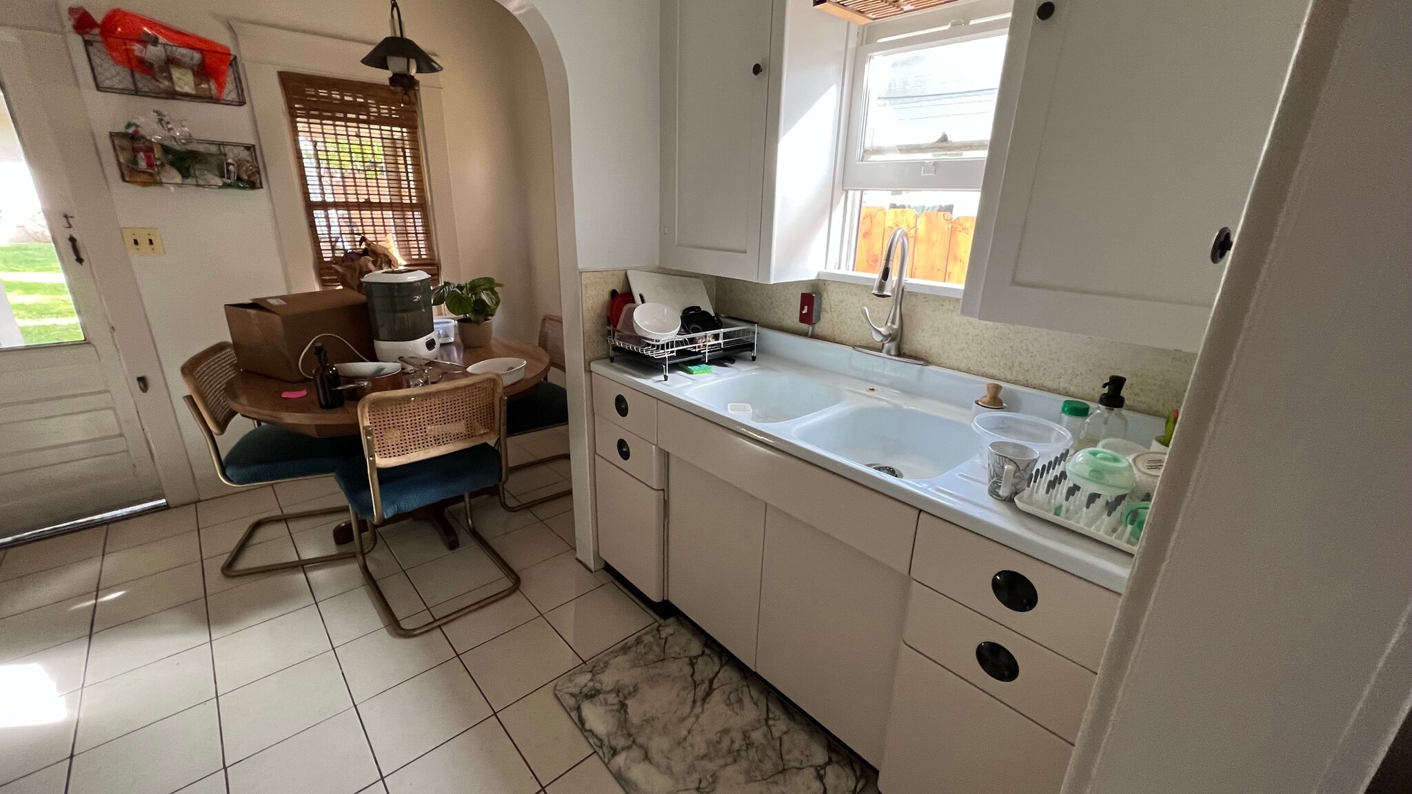 Kitchen - 3639 Wilson Ave