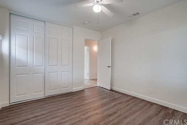 Building Photo - 650 W Florence Ave