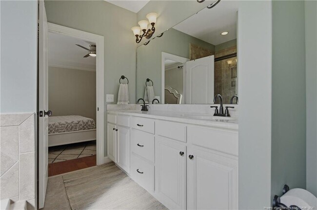 Building Photo - 14 Spring Water Ct