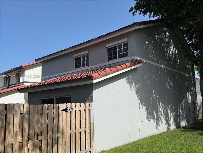 Building Photo - 13887 SW 103rd Ln