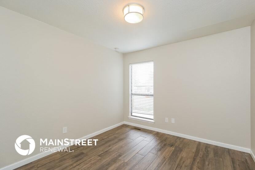 Building Photo - 2905 Parkside Dr