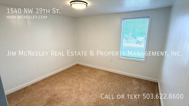 Building Photo - 1540 NW 39th St