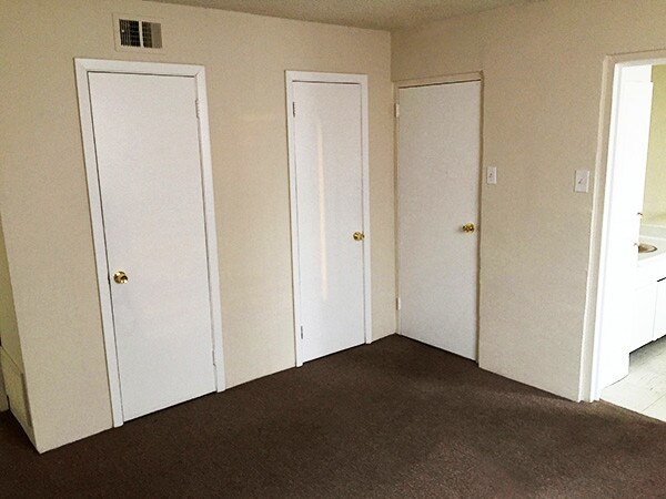Building Photo - 1135 Whitaker Dr
