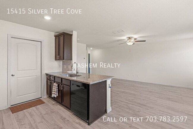 Building Photo - 15415 Silver Tree Cove