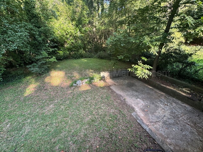 Building Photo - 1413 David Cir