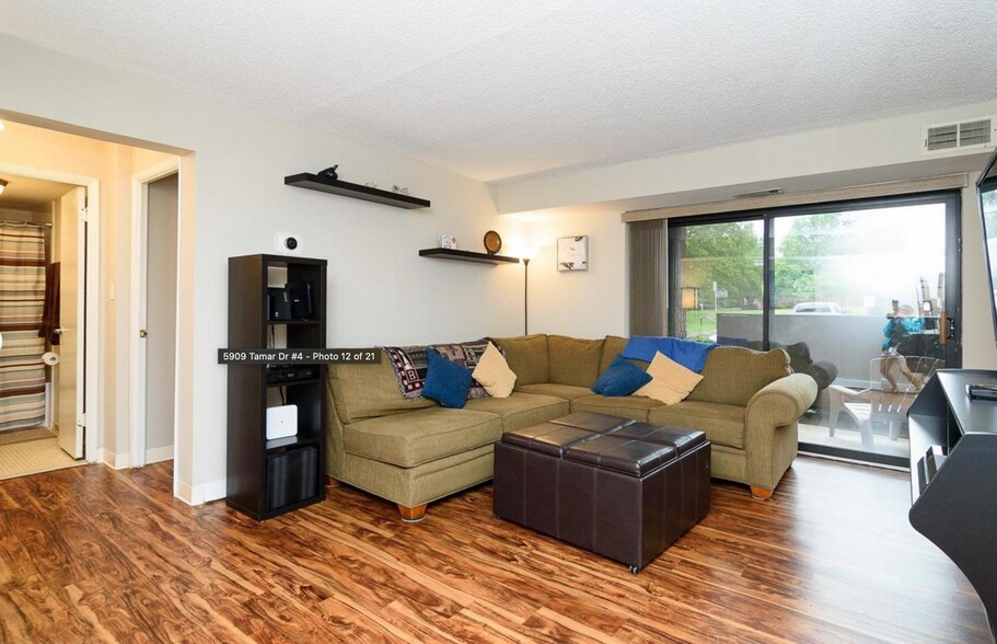Building Photo - 5909 Tamar Dr