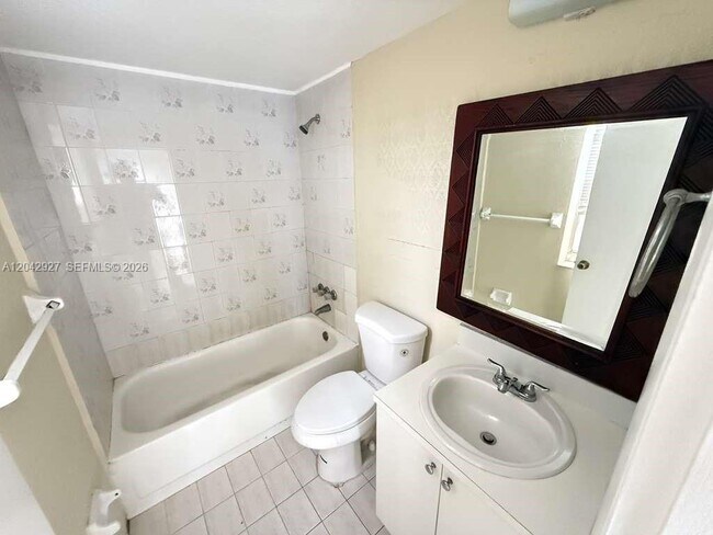 Building Photo - 1255 W 49th Pl