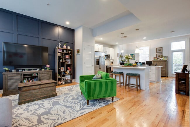 Building Photo - 508 Madison St