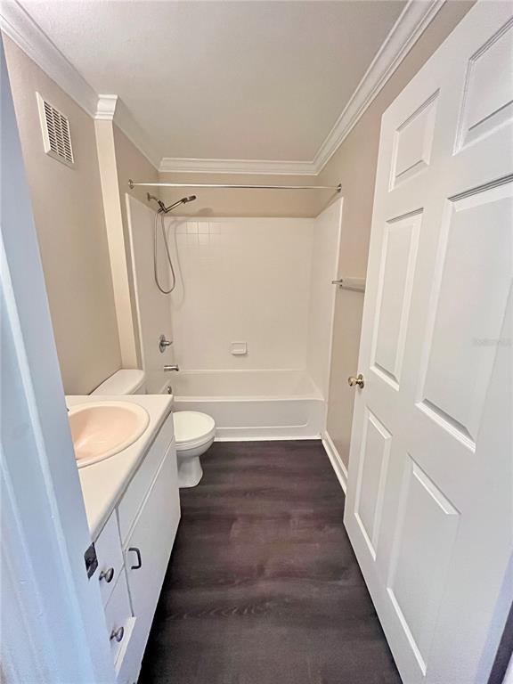 Building Photo - 18413 Bridle Club Dr