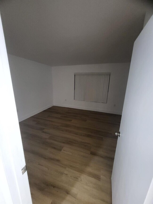 Building Photo - 2622 NW 33rd St