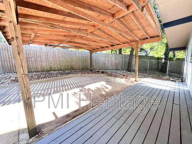 Building Photo - 44 Billingsley Dr