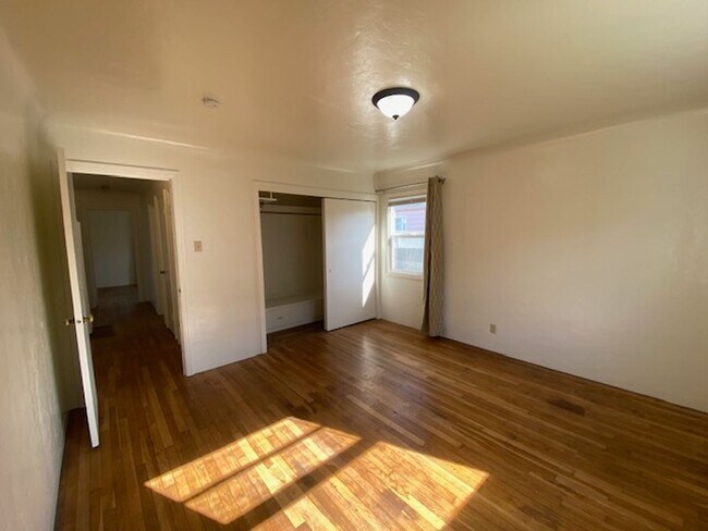 Building Photo - 804 O St