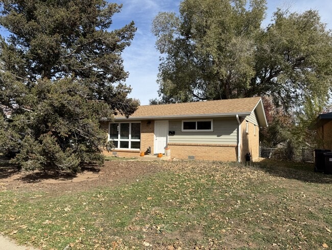 Building Photo - 130 S Lashley Ln