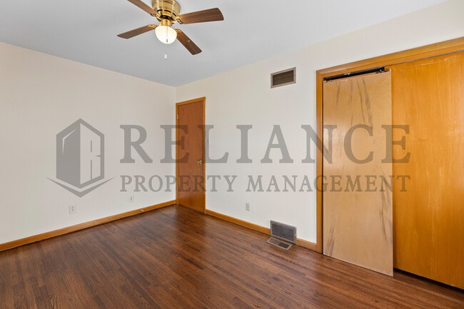 Building Photo - 1106 Inverness Dr