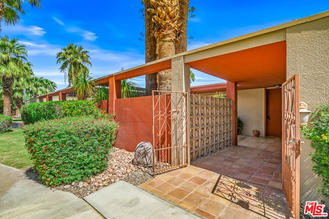 Building Photo - 74550 Old Prospector Trail