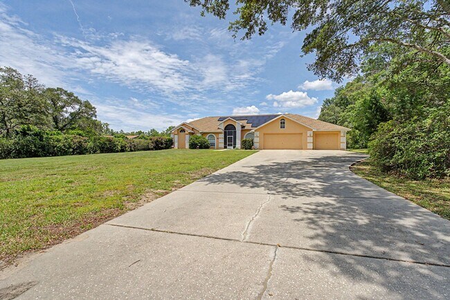 Building Photo - 20811 SW 81st Loop