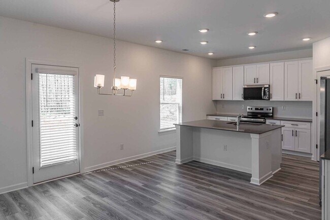 Building Photo - BRAND NEW SINGLE FAMILY HOME IN LOGANVILLE