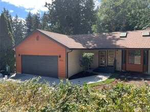 Building Photo - 3Bd/2Ba Kirkland Townhouse