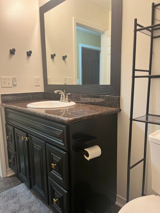 Building Photo - 13385 Willow Oak Cir