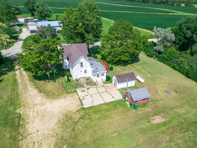 Building Photo - 7496 Wolf Rd
