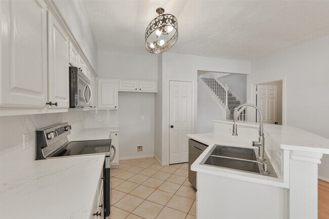 Building Photo - 4527 Natural Bridge Dr