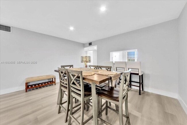 Building Photo - 13001 SW 11th Ct