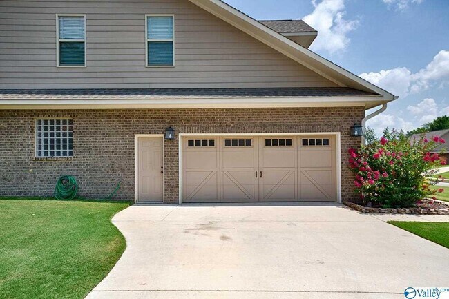 Building Photo - 109 Heritage Brook Dr