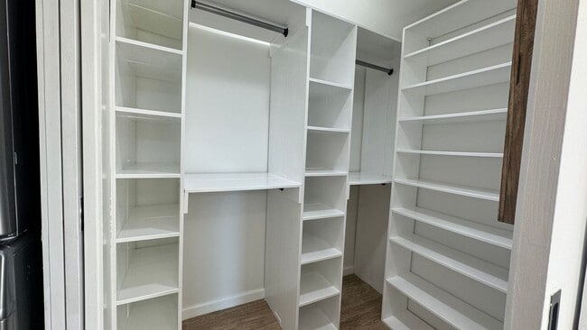 Building Photo - Cozy Cliff May Efficiency in Rancho Neighborhood for Rent!