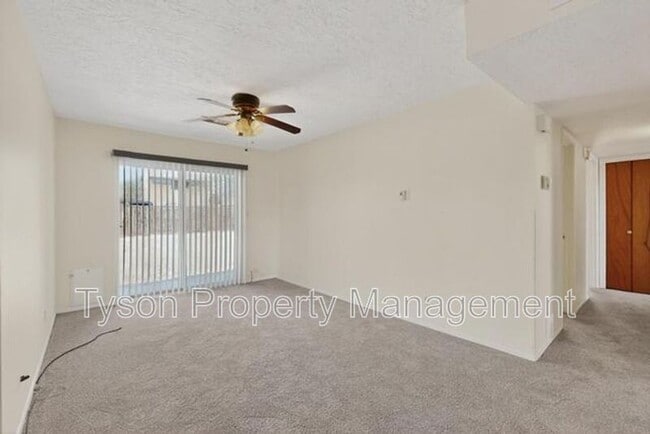 Building Photo - 1225 Del Mastro Dr SW