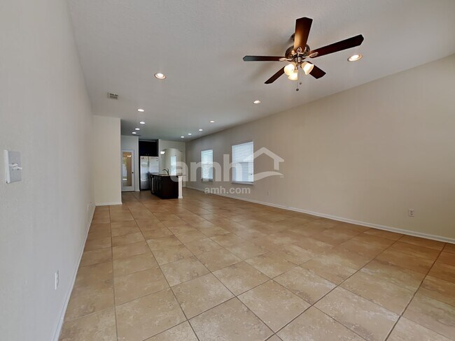 Building Photo - 851 Glendale Ln