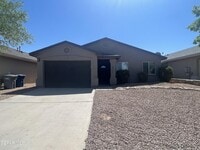 Building Photo - 1832 Shreya St