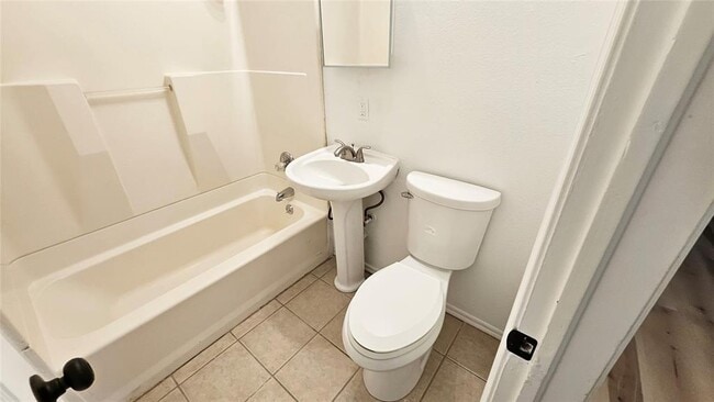 Building Photo - 4509 SE 26th St