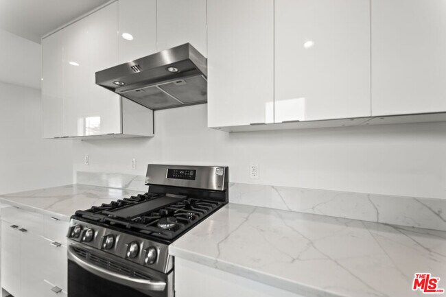 Building Photo - 1254 9th St