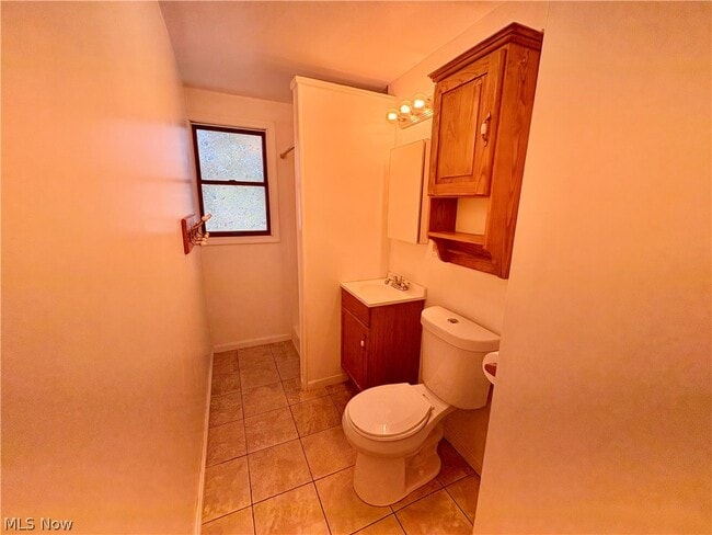 Building Photo - 602 Huntmere Dr