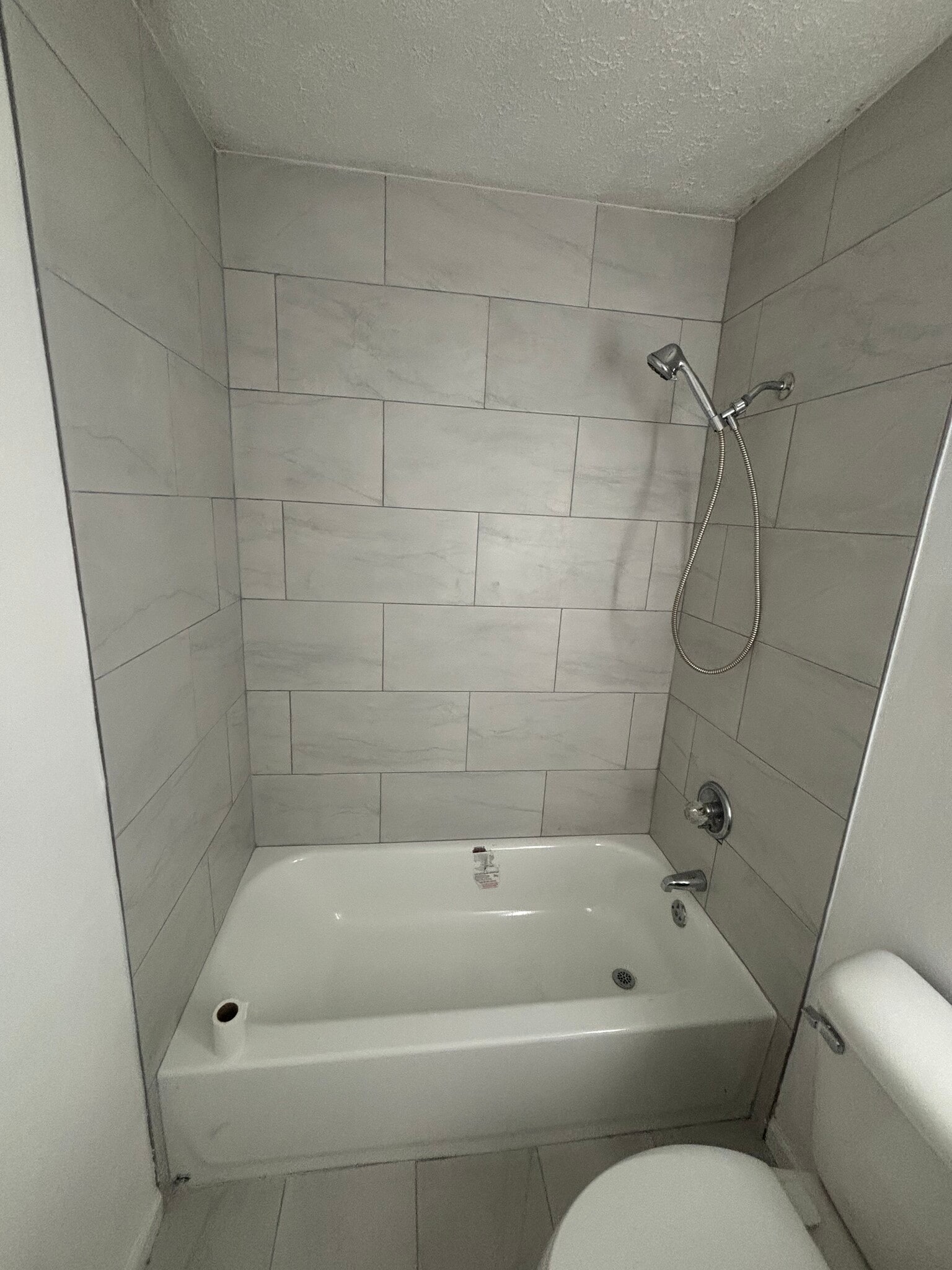 Building Photo - 906 N Church Ave