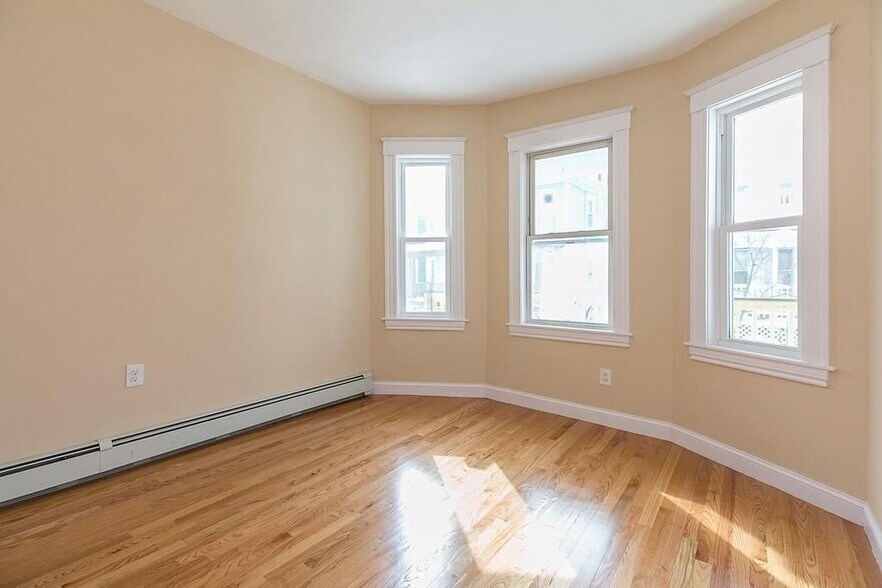 Master Bedroom 1 - 11 Joseph St