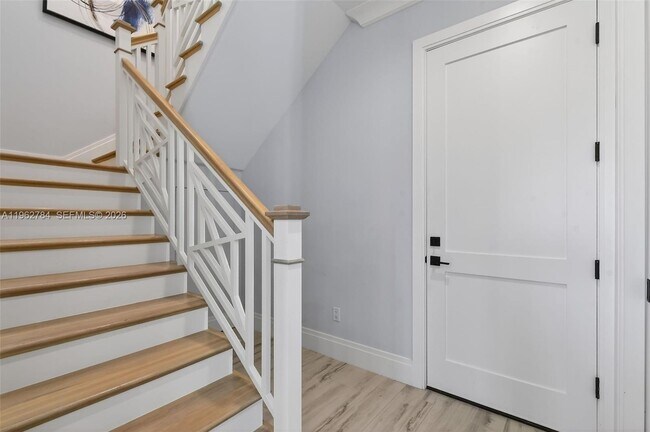 Building Photo - 620 Inlet Waters Cir