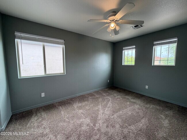 Building Photo - 37 W Camino Rancho Palomas