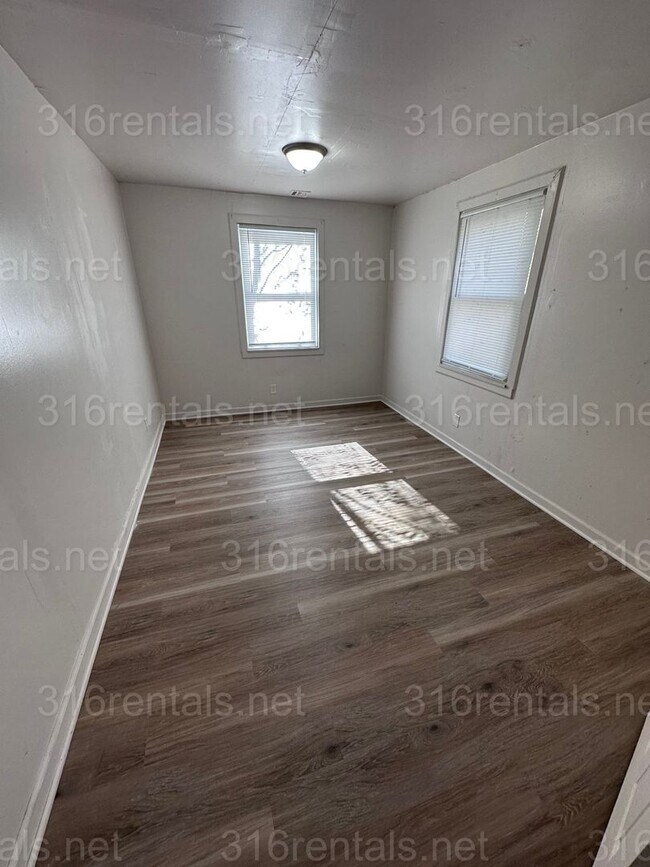 Building Photo - COMING SOON, PLEASE CHECK BACK.