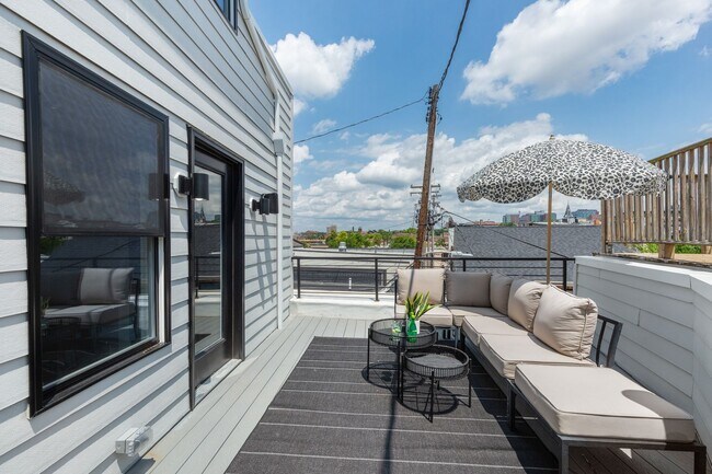 Building Photo - STUNNING 4 Level Fells Point Rowhome! WITH...
