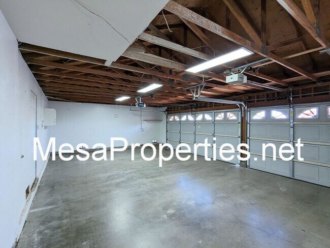 Building Photo - 14145 Heritage Ct