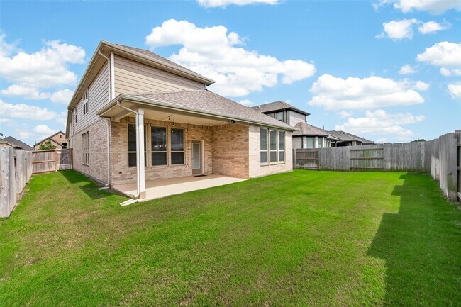 Building Photo - 7319 Woodlark Rdg Dr