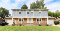 Building Photo - 306-308 Bob Court