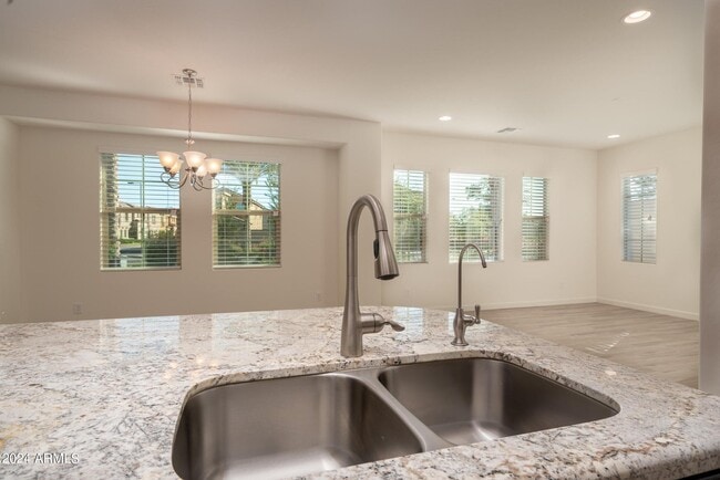 Building Photo - 4015 S Pecan Dr