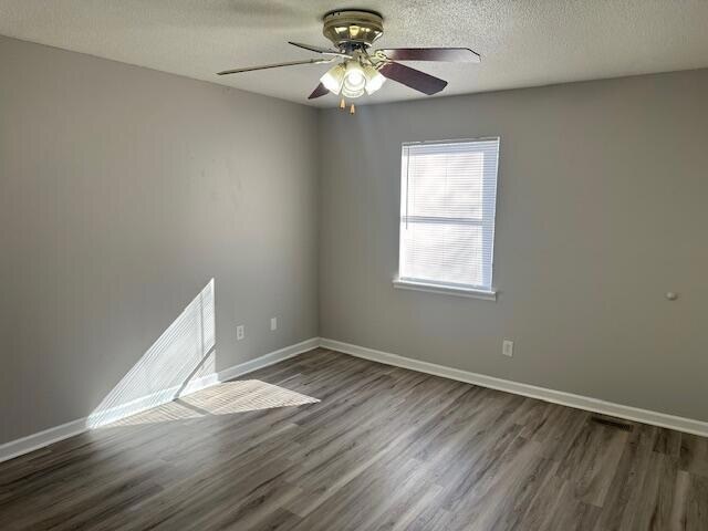 Building Photo - 4803 Frontage Rd NW