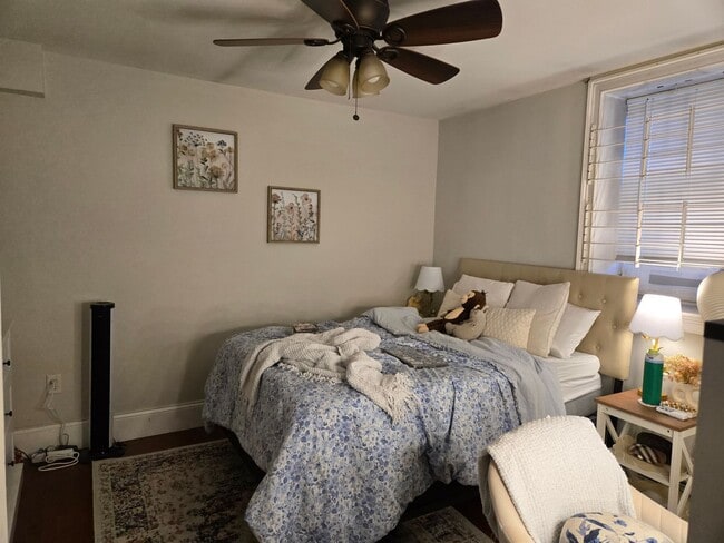 Building Photo - NO BROKER FEE!!!   MISSION HILL 5 BED/2 BATH WITH IN-UNIT LAUNDRY!!