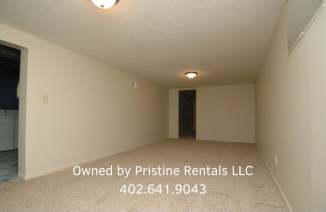 Building Photo - 1260 Sunrise Dr