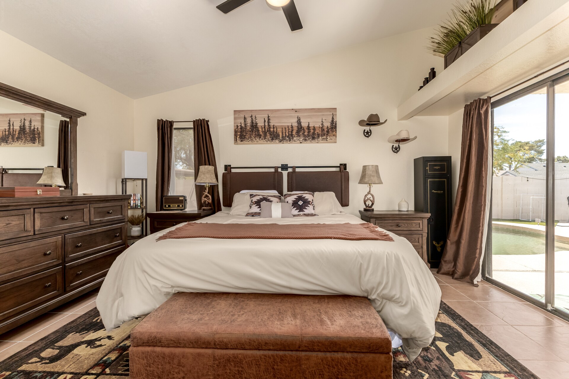 Building Photo - 8735 E Moreland St