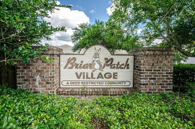 Building Photo - 2644 Tottenham Dr