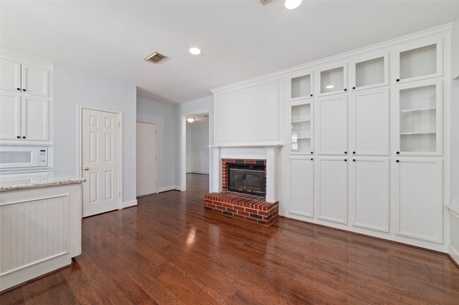 Building Photo - 6511 Mesa Vista Ct